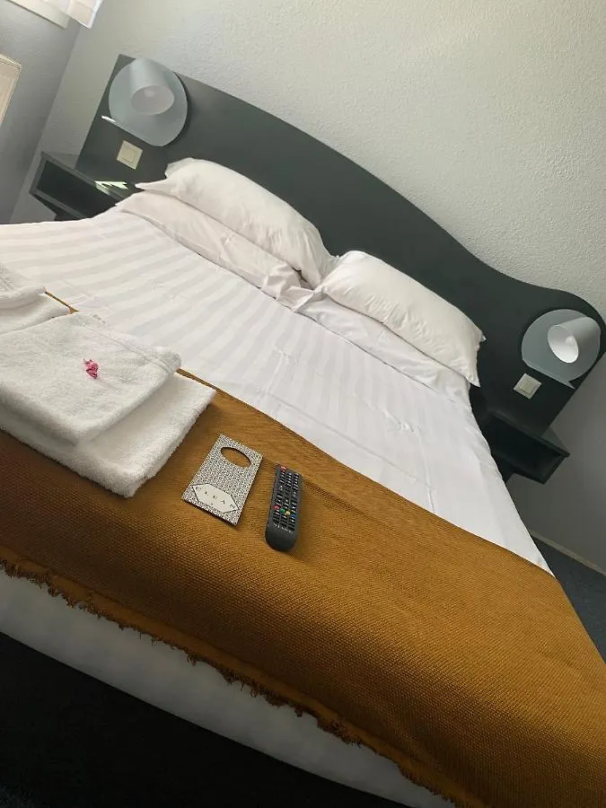 Hotel Heod - Binic - Saint-Quay-Portrieux Etables-sur-Mer 2*,  France