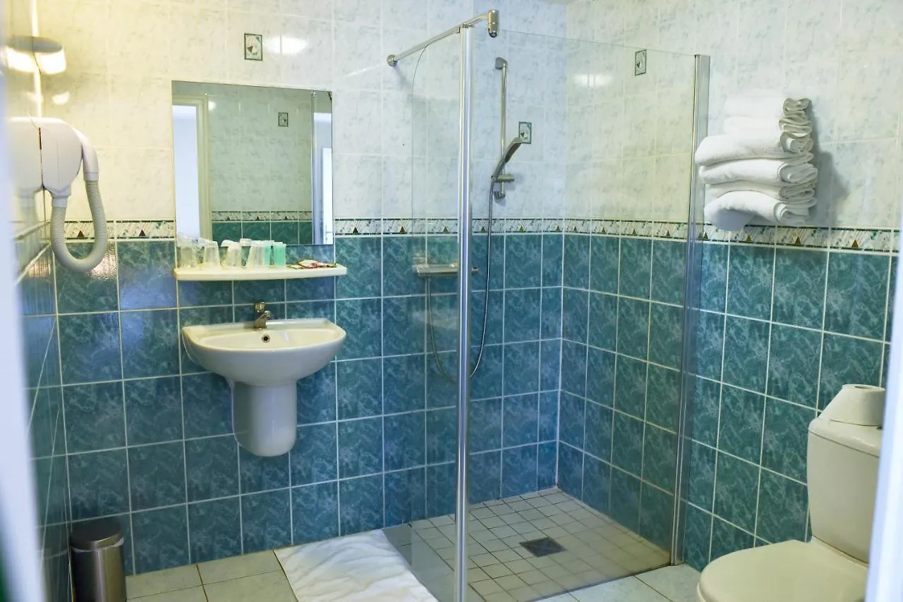 **  Hotel Heod - Binic - Saint-Quay-Portrieux Etables-sur-Mer France